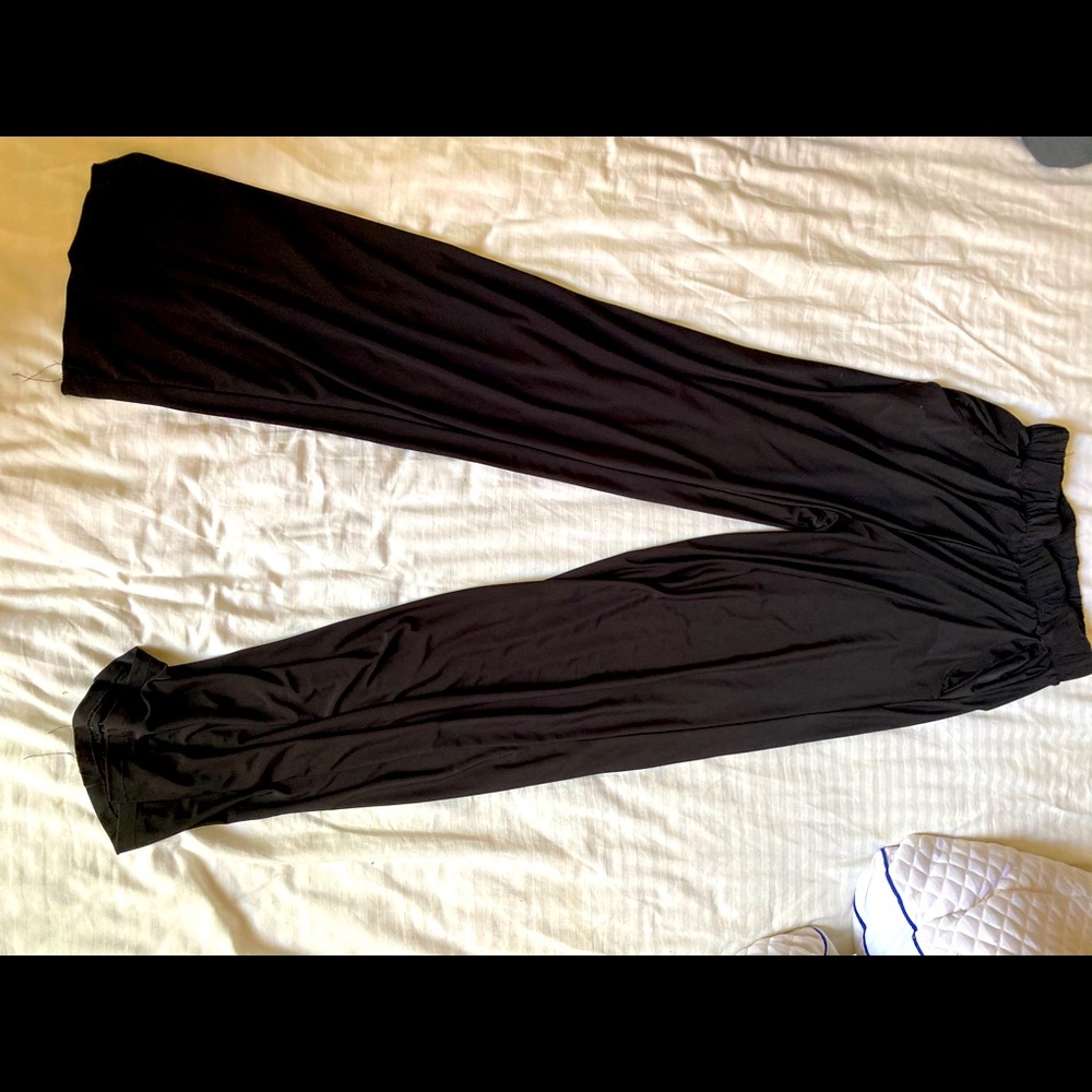 Fashion nova black pants